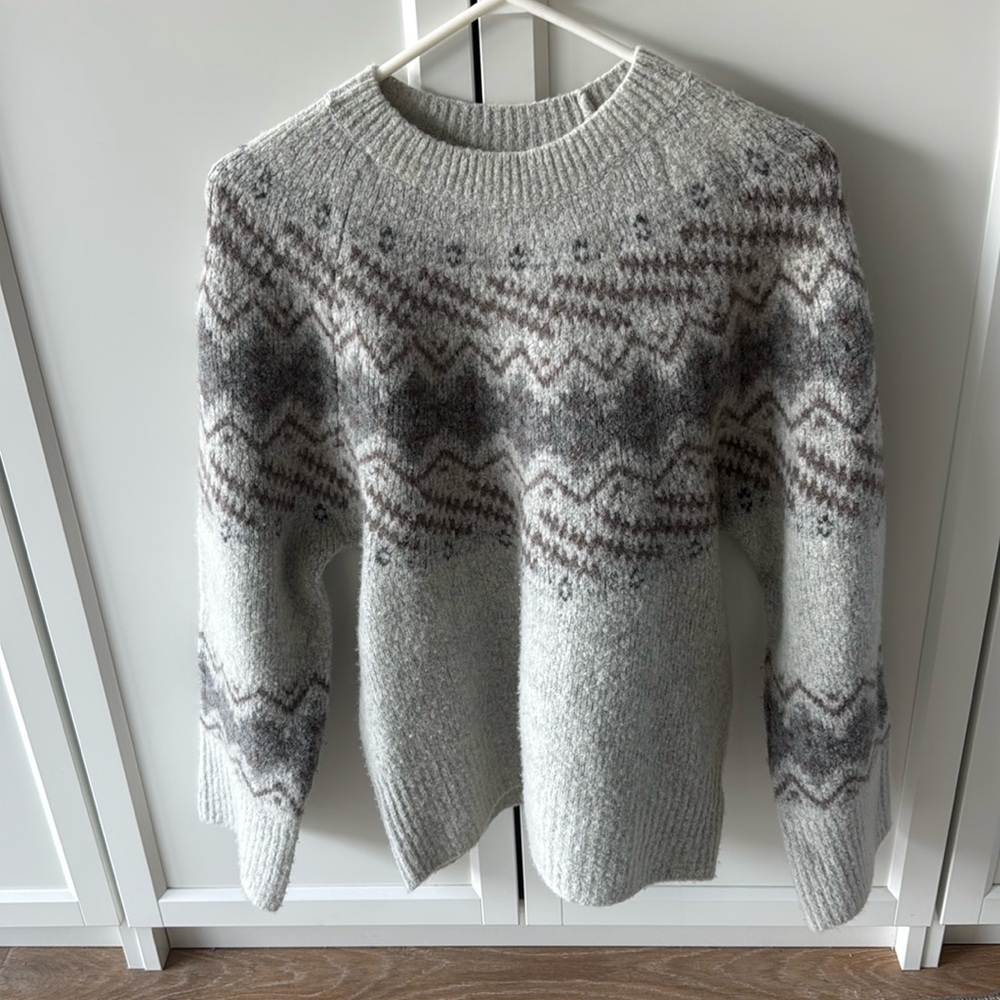Aritzia Wilfred Harlow Sweater Size XS